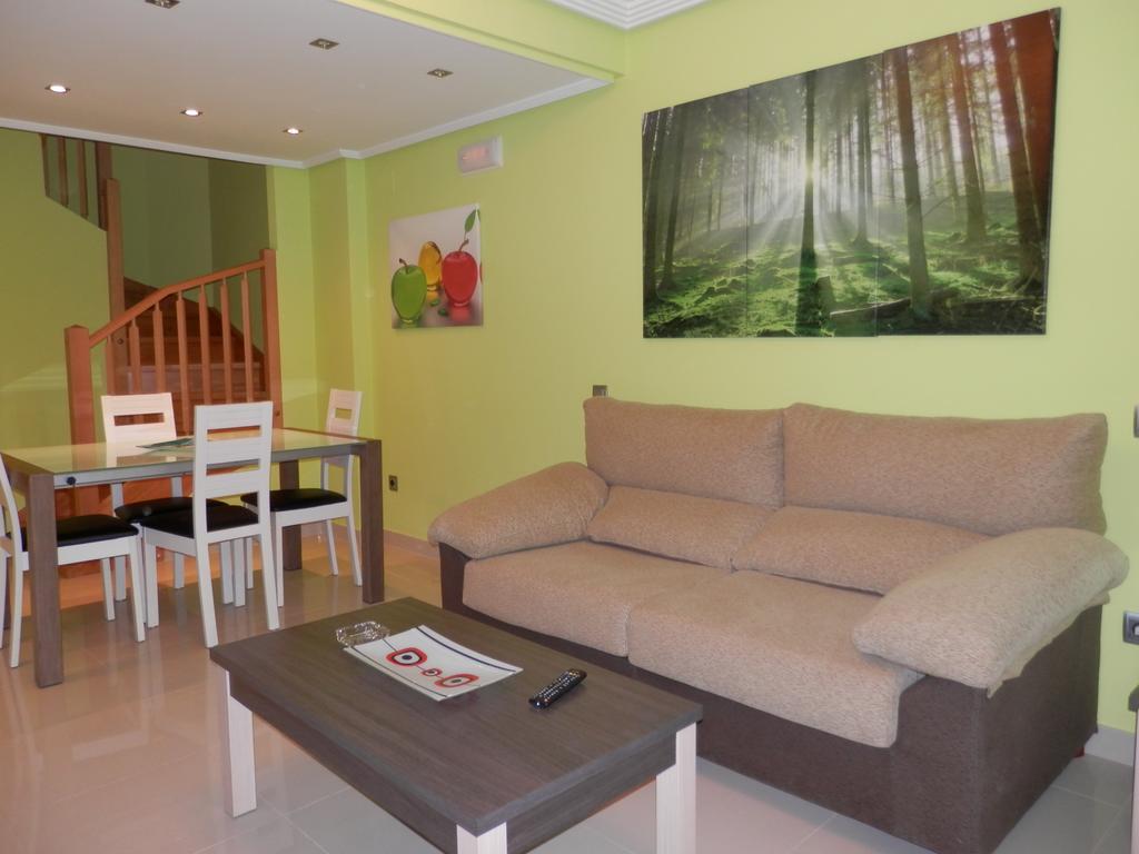 Apartamentos Monte Hernanz Риаса Екстериор снимка